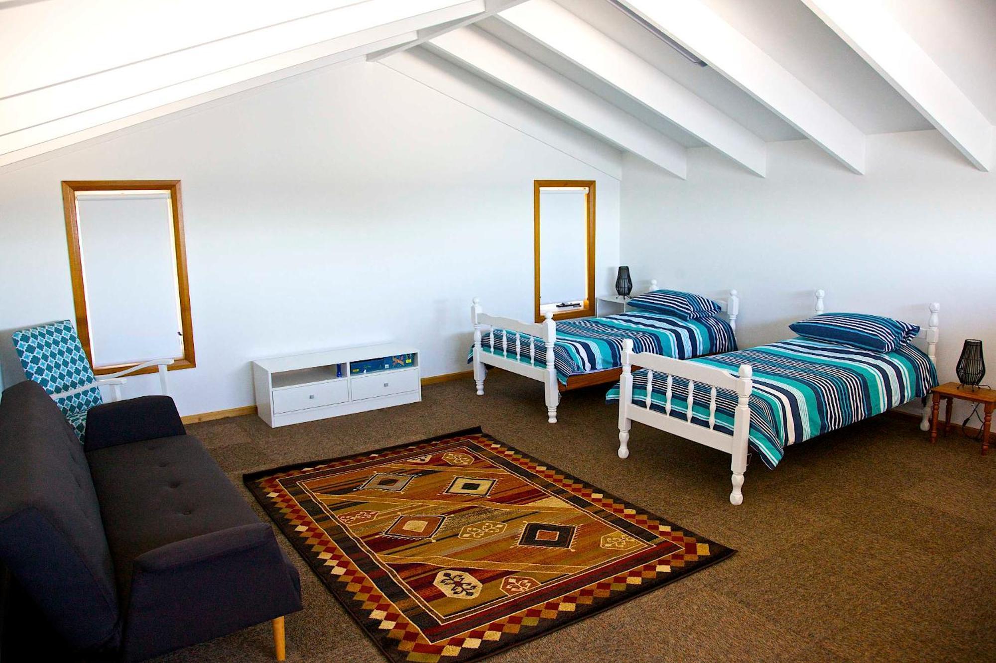 Penguin Beachfront Apartments Zimmer foto