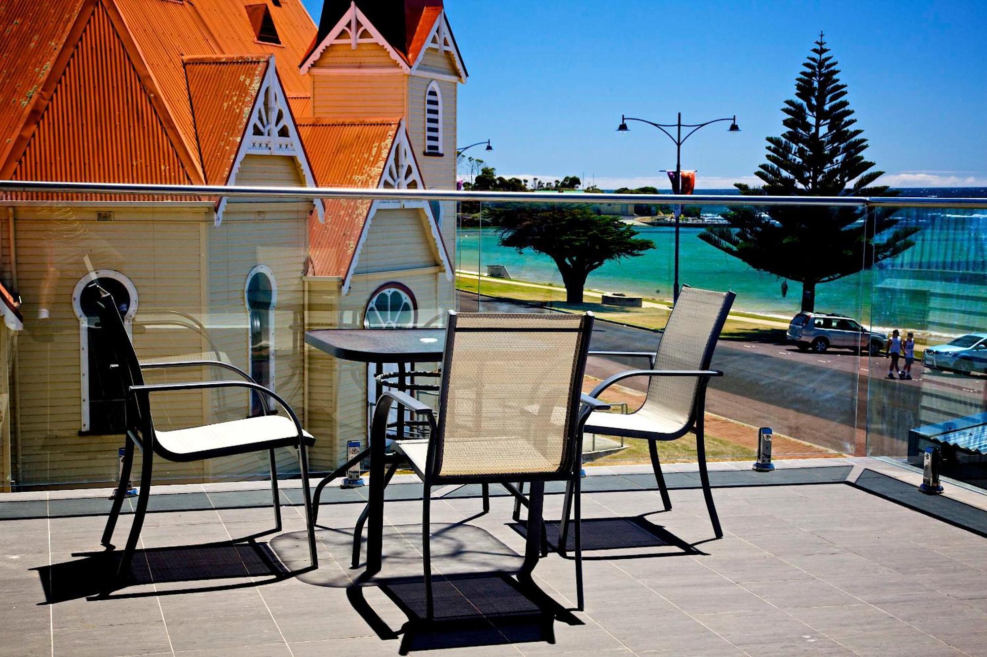 Penguin Beachfront Apartments Zimmer foto
